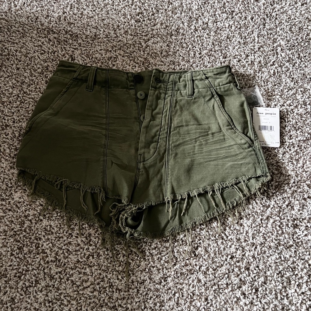 Free People, color moss, size 4 shorts, new with tags.